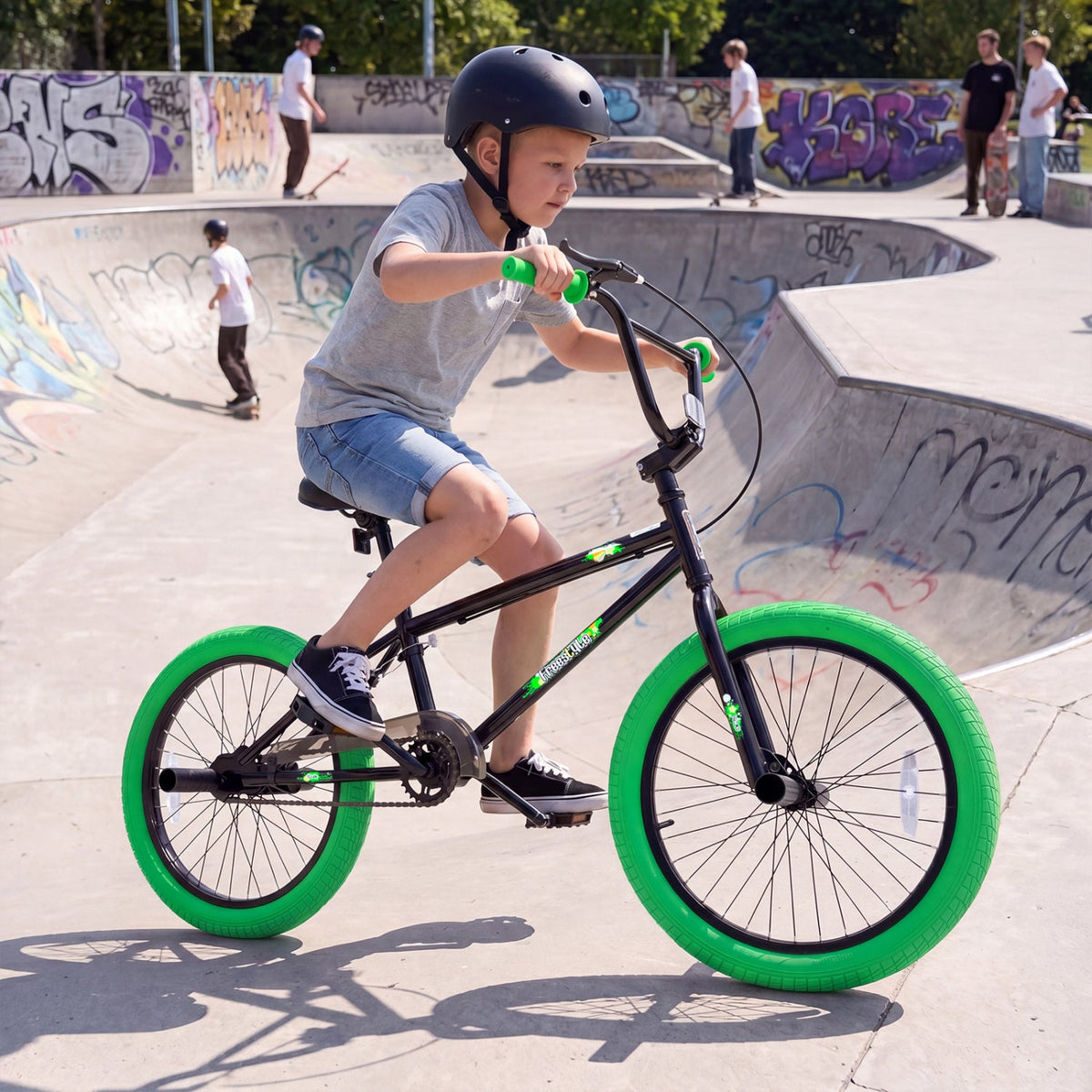 20 Inch Trick Bicycle with 270 Degree Handlebar and 4 Pegs, Green