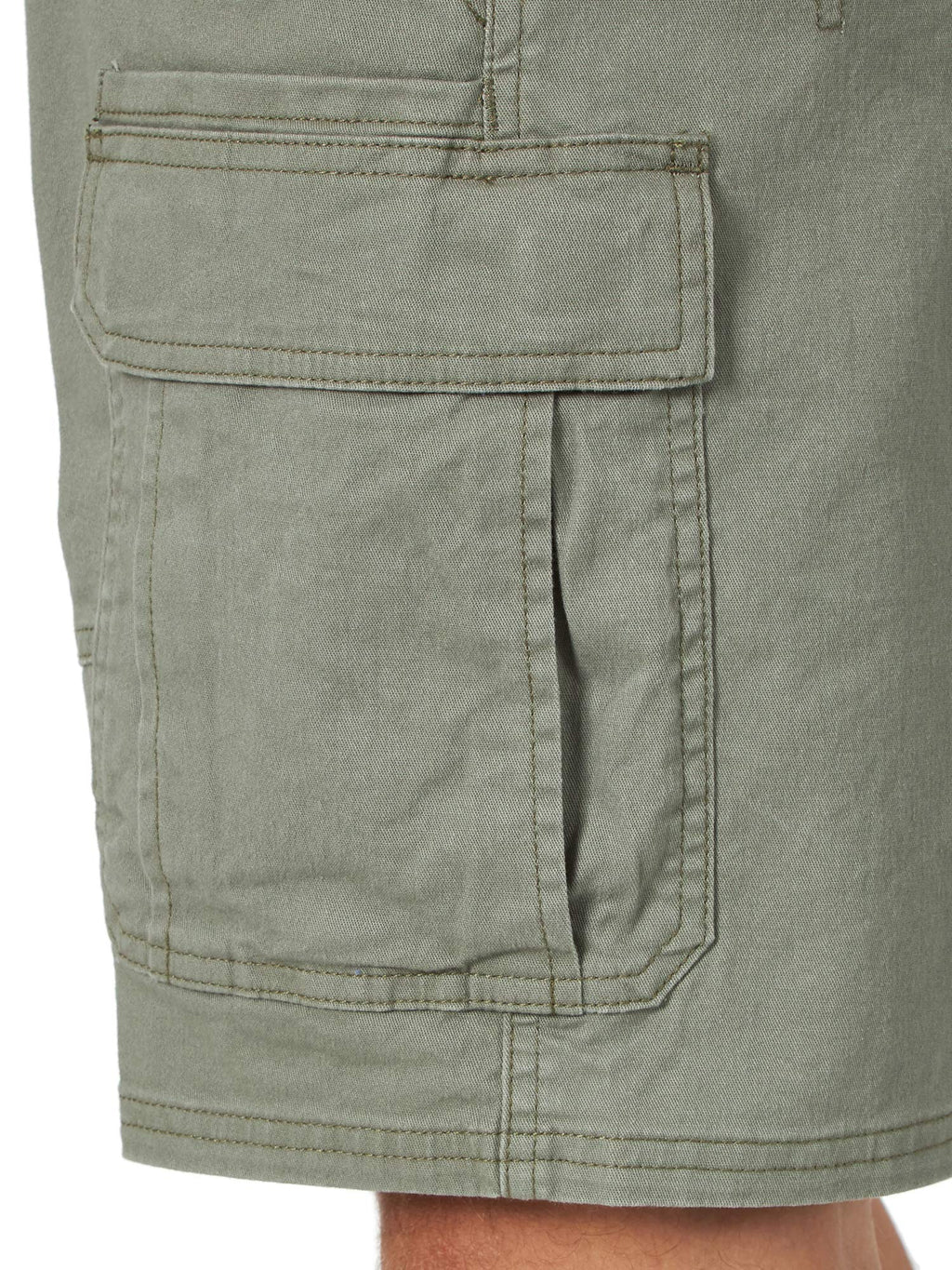 Wrangler Authentics Men's Classic Cargo Stretch Short, Dusty Olive, 33 🍁 All In One Marketplace Canada