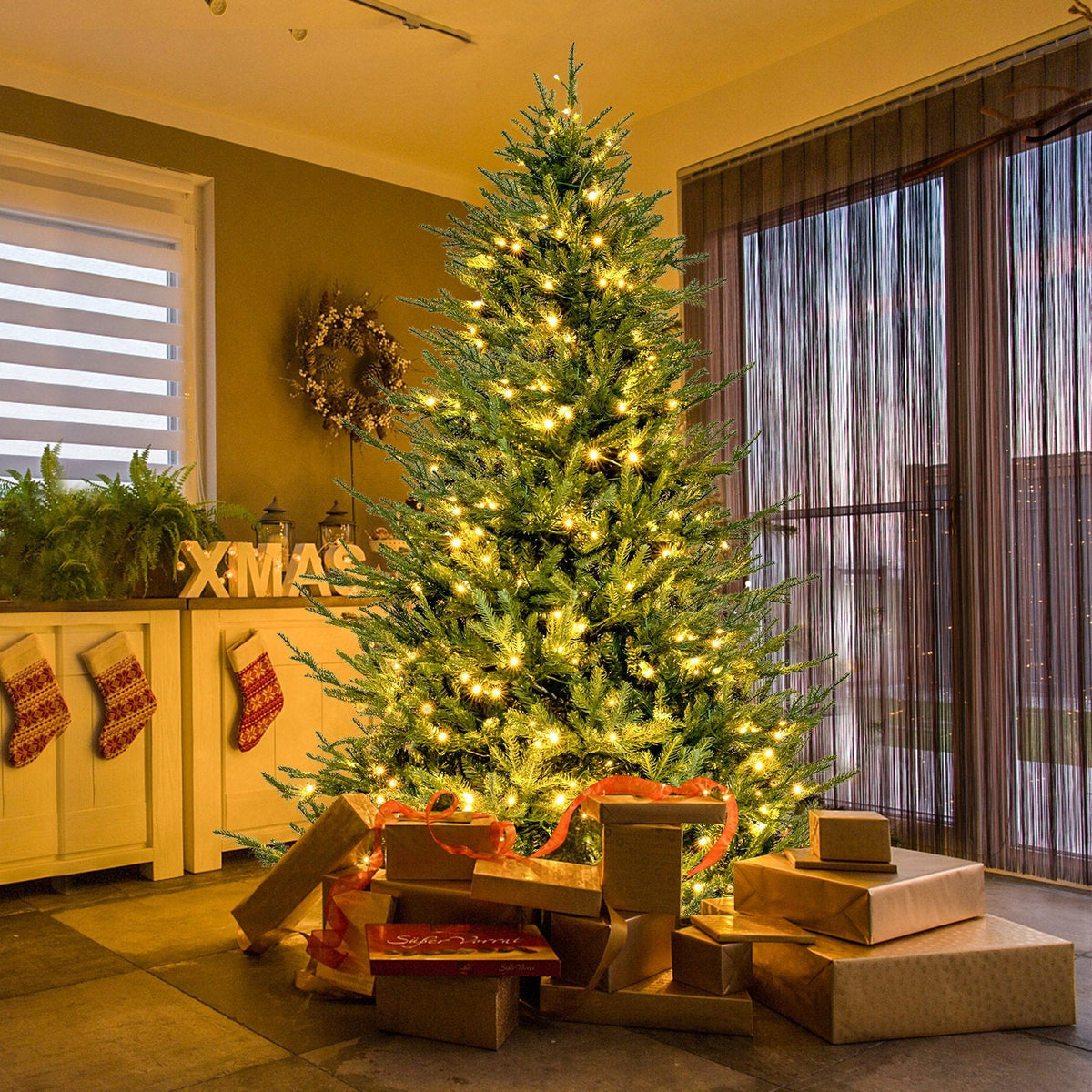 7 FT Pre-Lit Christmas Tree, PE and PVC Mixed Tips with 8 Lighting Modes